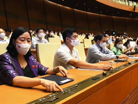 Quốc hội thông qua Nghị quyết về Chương trình giám sát năm 2022